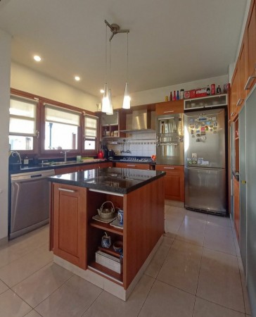 Italia 1617 ! Castelar - Chalet 4 ambientes
