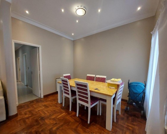 Casa en venta en Castelar Norte- 3 ambientes!
