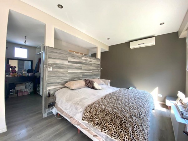 NUEVO VALOR! Casa en Venta en Country Altos del Sol - 6 ambientes!