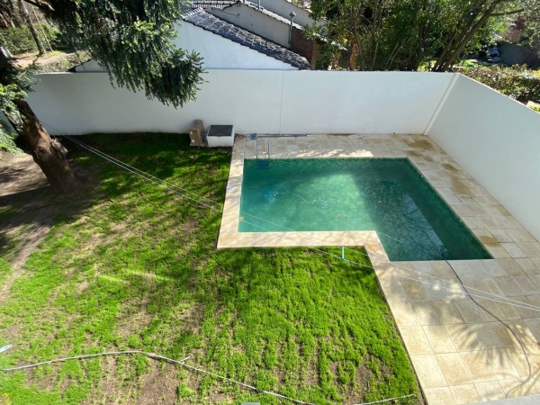 Casa a estrenar en Parque Leloir - 4 ambientes - Impecable!