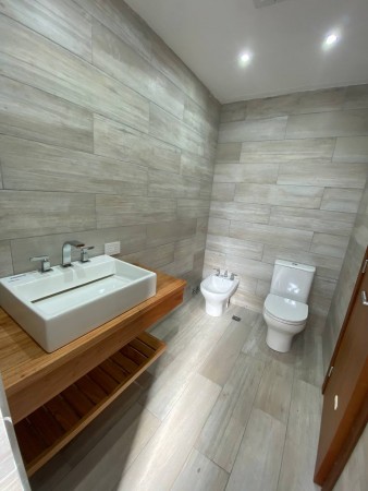 Casa a estrenar en Parque Leloir - 4 ambientes - Impecable!