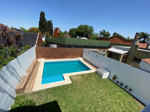 Casa con piscina en excelente zona de Castelar Norte!
