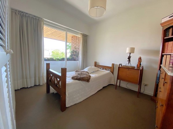 Casa en Venta en Castelar Norte - 5 ambientes!