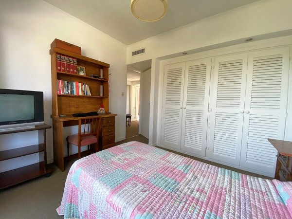 Casa en Venta en Castelar Norte - 5 ambientes!
