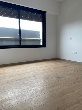 Granaderos 756 - Dto 4 ambientes a Estrenar !!!