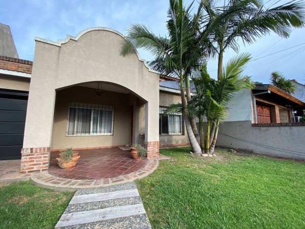 NUEVO VALOR! - Casa en Venta en Castelar Norte - Lote 10x 61!