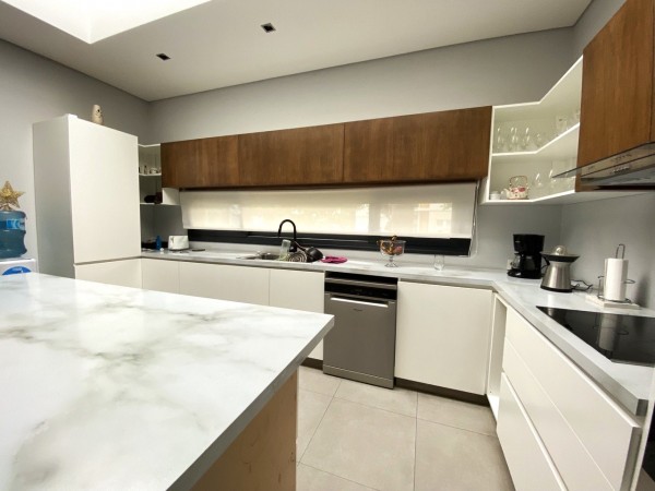 Casa en Venta en Country Terravista - 7 ambientes - Impecable!