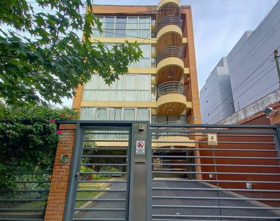 Avellaneda 1041 - Gran piso 5 ambientes de Categoria ! Oportunidad