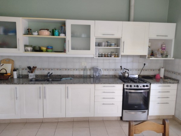Casa 6 ambientes - San Nicolas 1339 - Castelar Norte