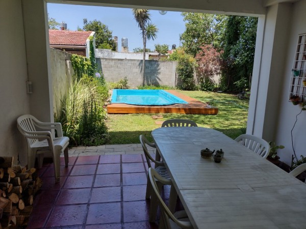 Casa 6 ambientes - San Nicolas 1339 - Castelar Norte