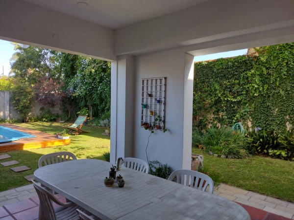 Casa 6 ambientes - San Nicolas 1339 - Castelar Norte