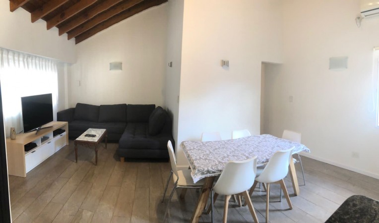 Anatole France 1700 - Casa 3 ambientes en Ph ... IMPECABLE !
