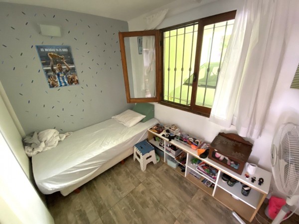 Casa en venta en Barrio Aeronautico - 3 ambientes!