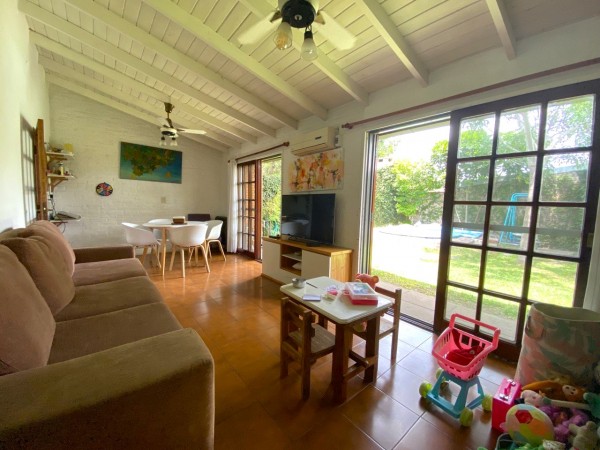 Casa en venta en Barrio Aeronautico - 3 ambientes!