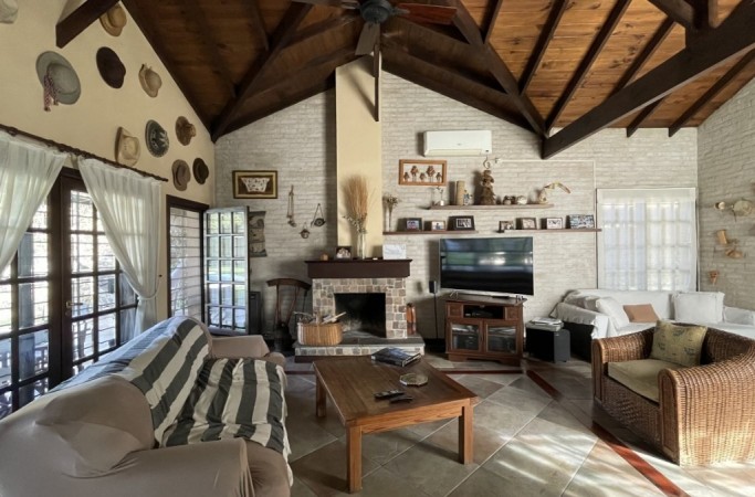 Casa en Venta en Castelar Norte - Excelente ubicación - 5 dormitorios!