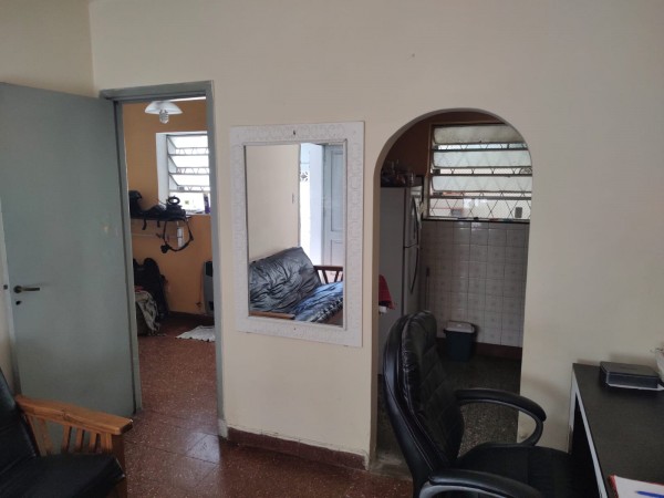 Castelar Centro - Casa en Ph 2 amb con patio !