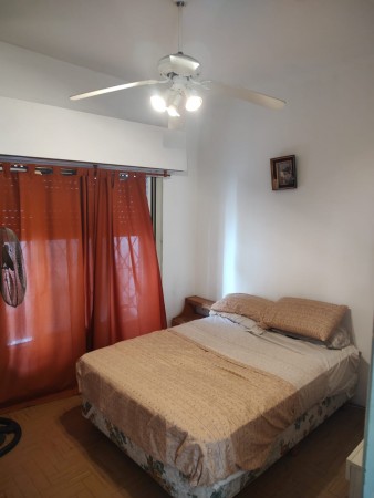 Castelar Centro - Casa en Ph 2 amb con patio !