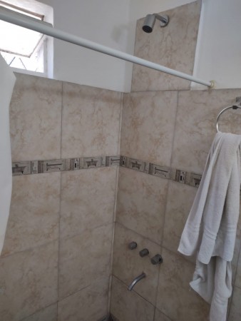 Castelar Centro - Casa en Ph 2 amb con patio !