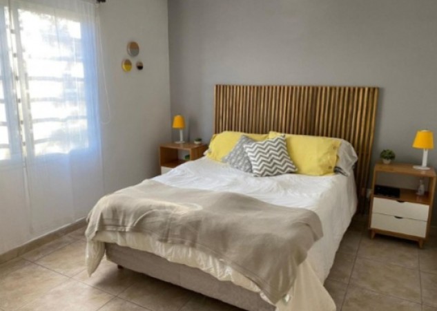 Colonia 1200 ! Duplex 3 ambientes - Permuta !