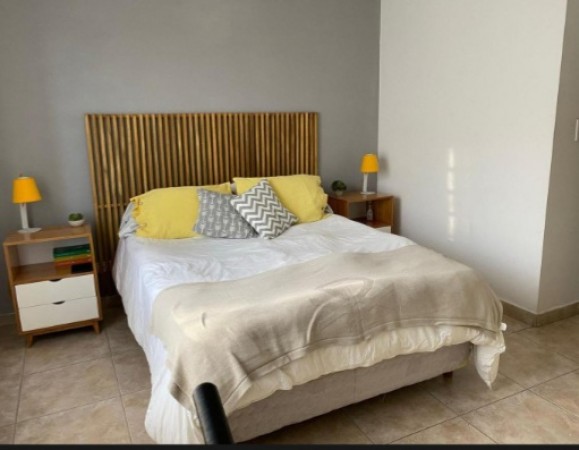 Colonia 1200 ! Duplex 3 ambientes - Permuta !