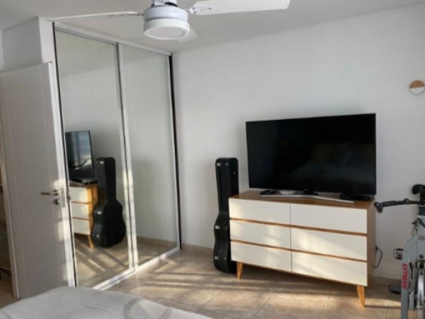Colonia 1200 ! Duplex 3 ambientes - Permuta !