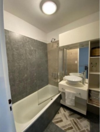 Colonia 1200 ! Duplex 3 ambientes - Permuta !