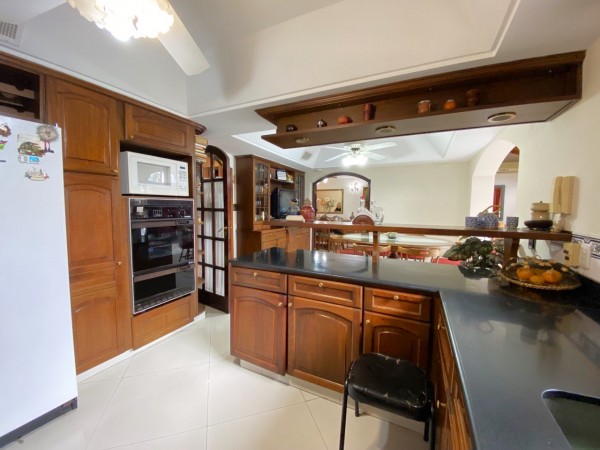 Chalet en venta en Castelar Norte de 5 ambientes!