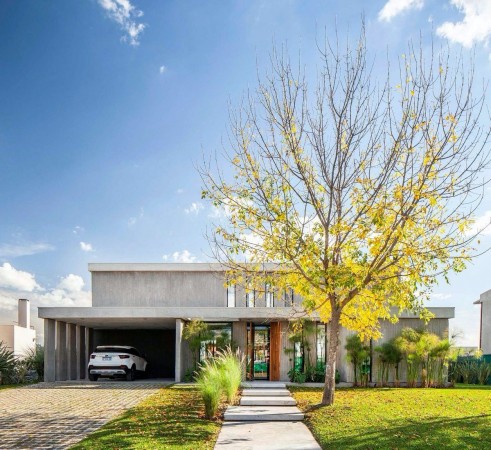 Hermosa casa en Country Terravista - 5 ambientes!