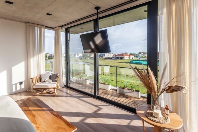 Hermosa casa en Country Terravista - 5 ambientes!