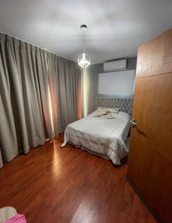 Casa en Venta en Parque Leloir - 5 ambientes!