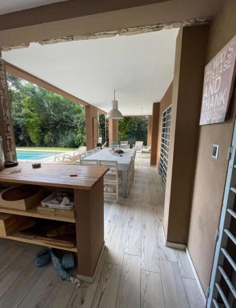Casa en Venta en Parque Leloir - 5 ambientes!