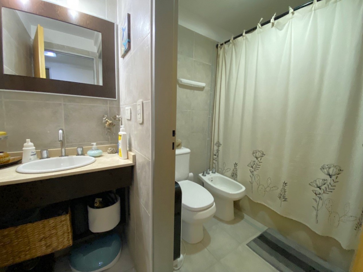 Dpto en Venta en el Centro de Castelar Norte! - 3 ambientes con cochera!
