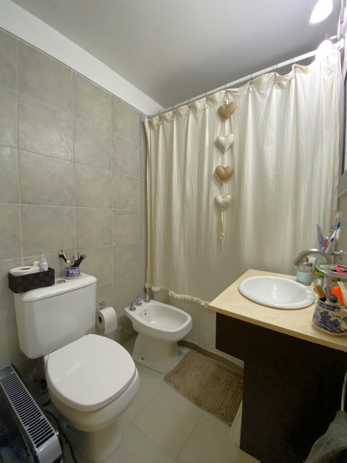 Dpto en Venta en el Centro de Castelar Norte! - 3 ambientes con cochera!