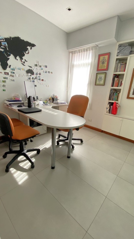 Casa en Venta en Excelente Zona de Ituzaingo - 5 ambientes
