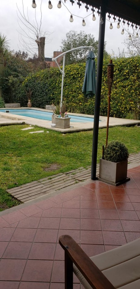 Armada Argentina 800 ! Casa Minimalista 5 ambientes