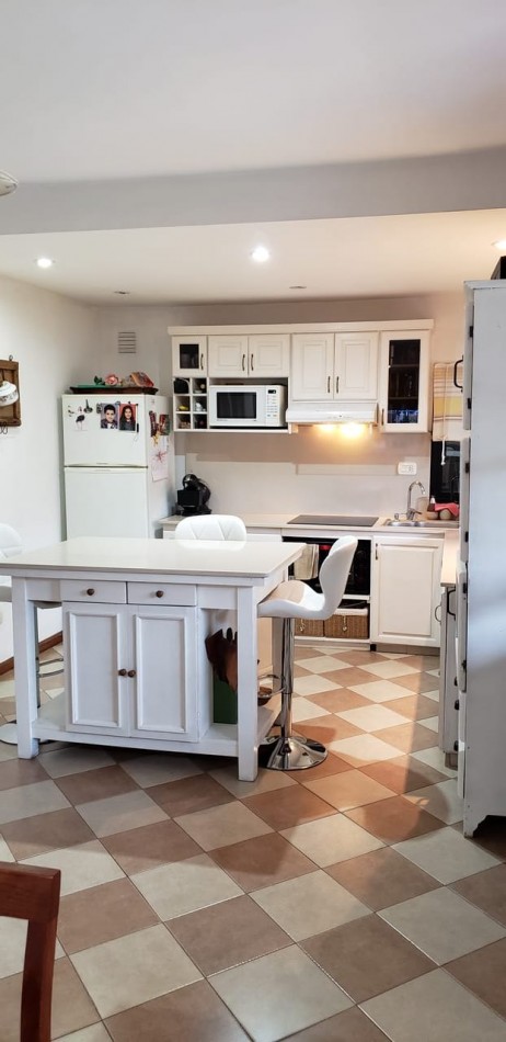 Armada Argentina 800 ! Casa Minimalista 5 ambientes