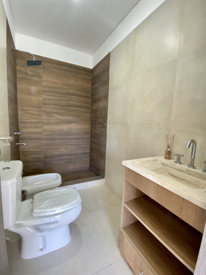 Casa en venta a estrenar - 4 ambientes!