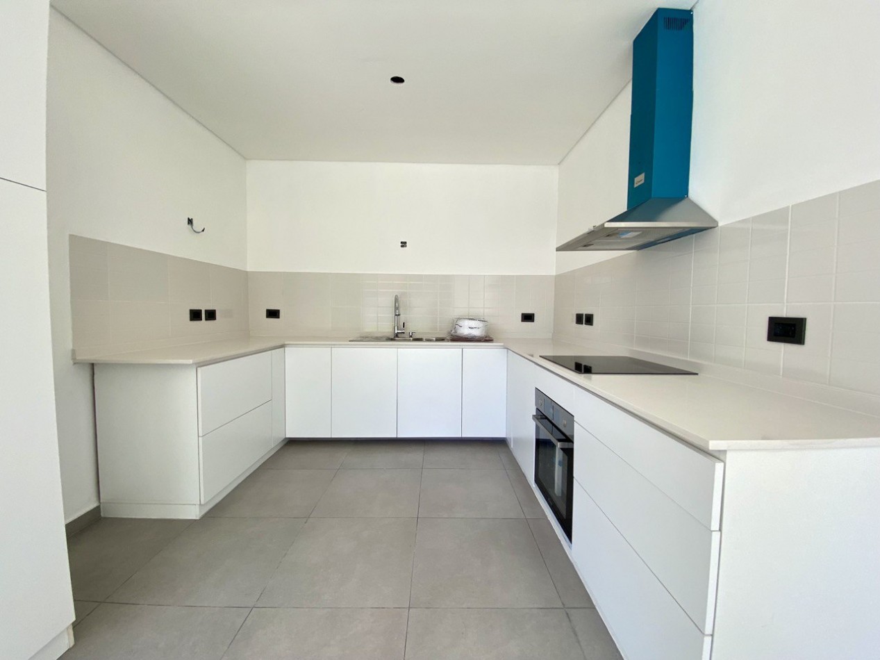 Casa en venta a estrenar - 4 ambientes!