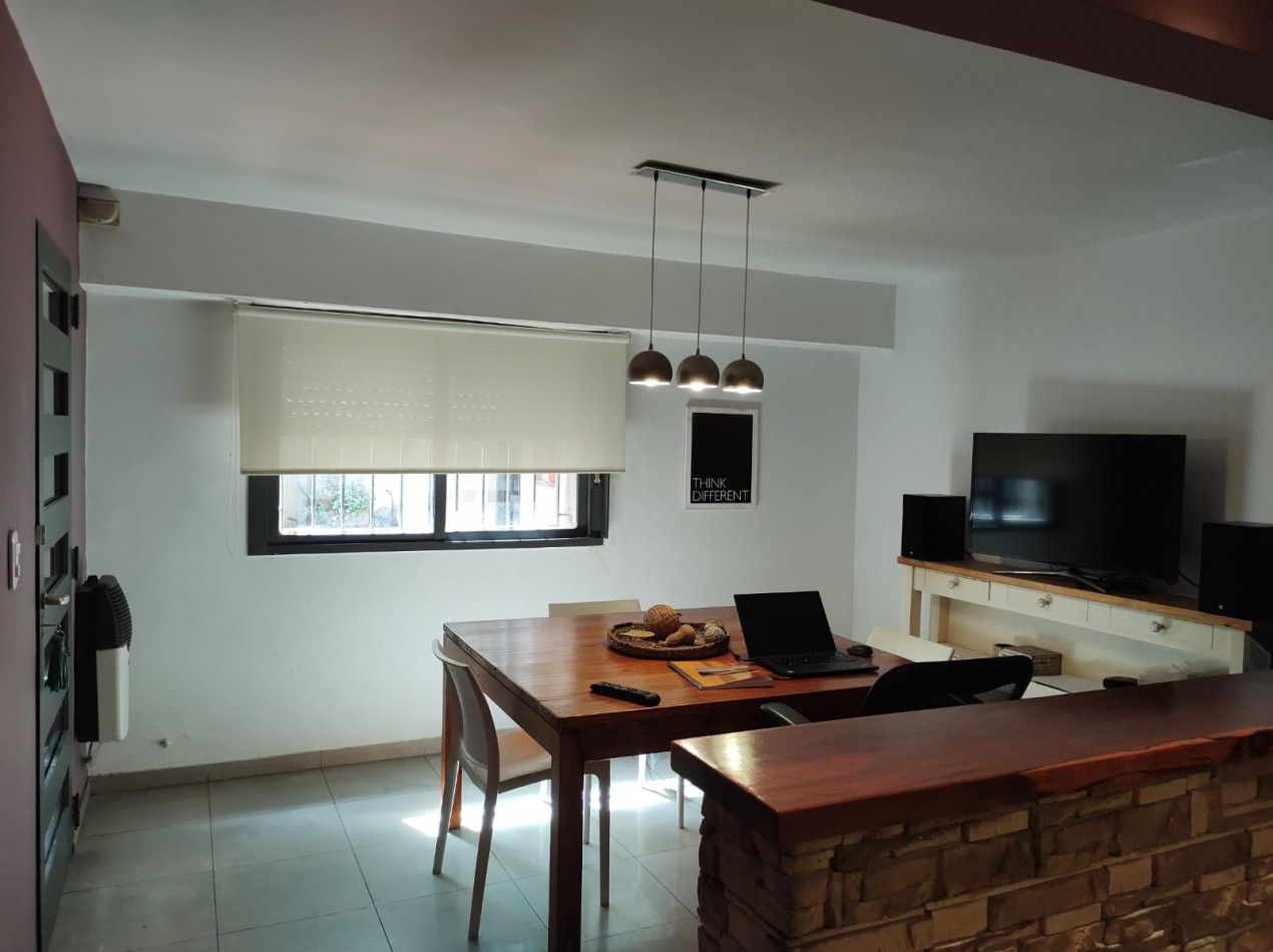 Rivadavia 19.291 - Chalet 6 ambientes