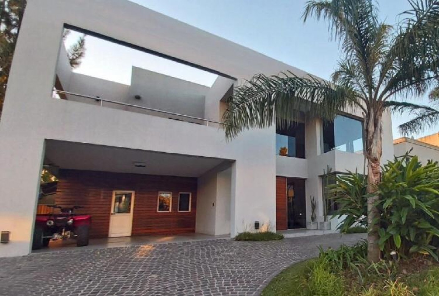 Casa en venta en Country Altos del Sol - 4 ambientes