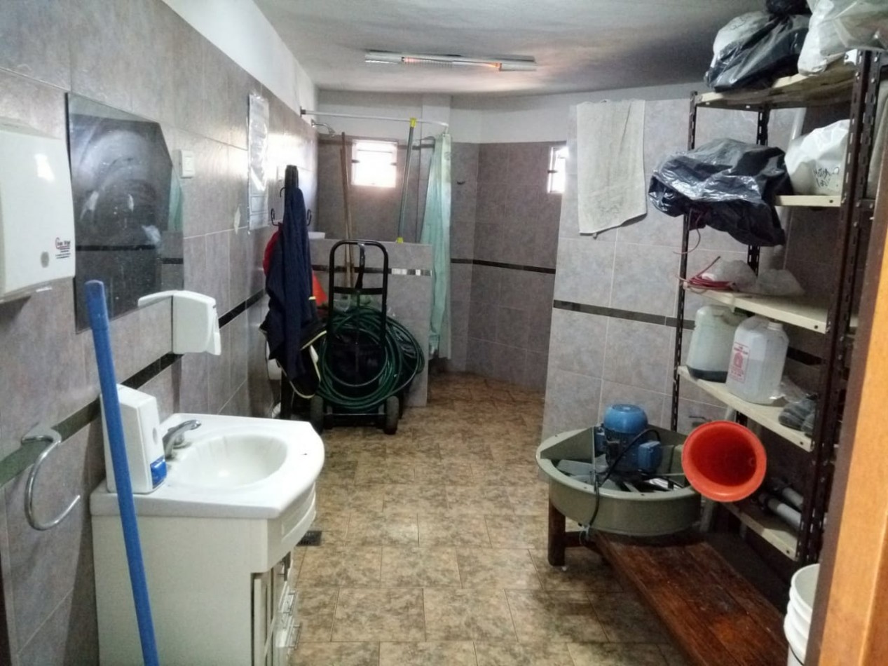 Fabrica en Venta ‼ Caaguazu 1696 esq Quiroz