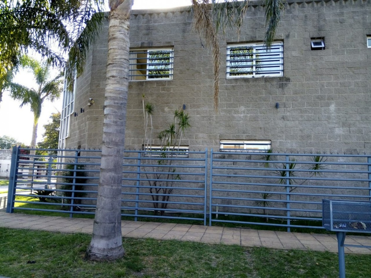 Fabrica en Venta ‼ Caaguazu 1696 esq Quiroz