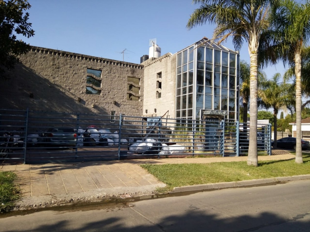 Fabrica en Venta ‼ Caaguazu 1696 esq Quiroz