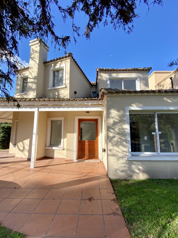 Casa en Venta en Banco Provincia - 4 ambientes!