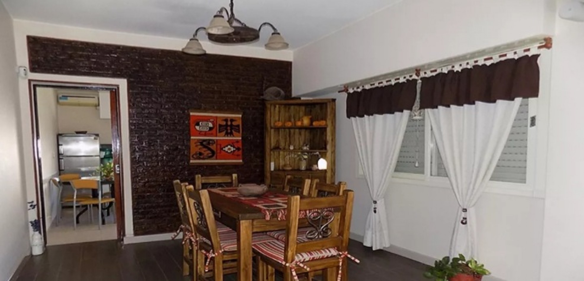 Chalet 3 ambientes! Impecable ... Permuta