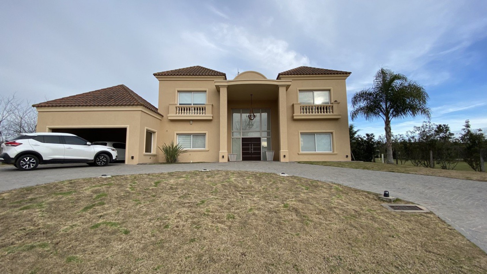 Casa en venta en Country La Concepcion - Lujan - 5 ambientes!