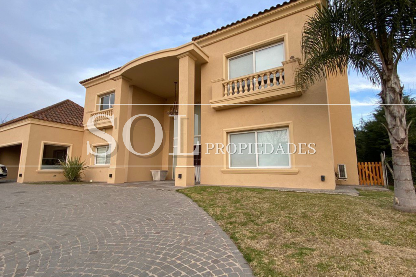 Casa en venta en Country La Concepcion - Lujan - 5 ambientes!