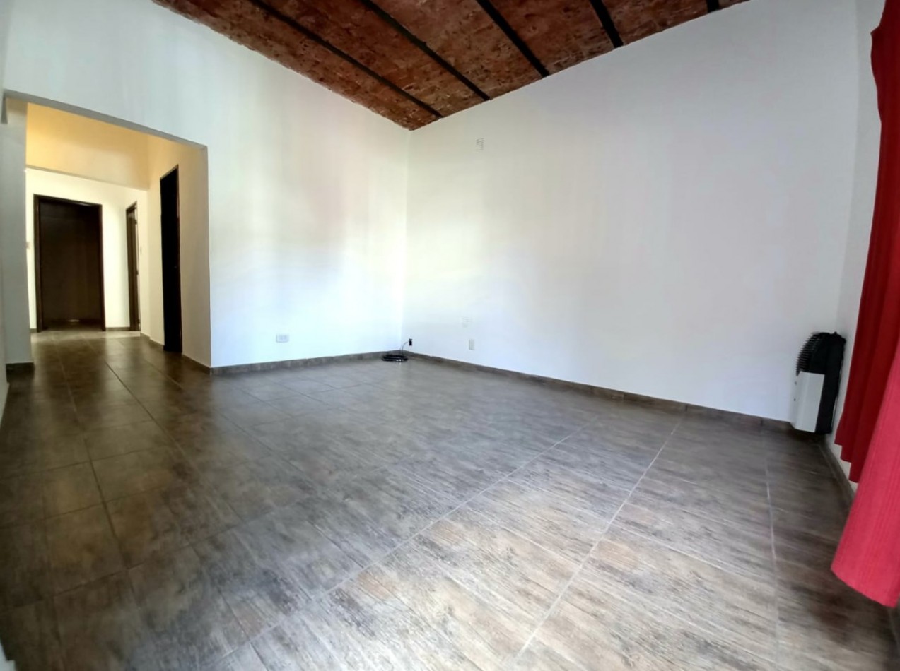 Casa en zona super Residencial en Castelar Norte!