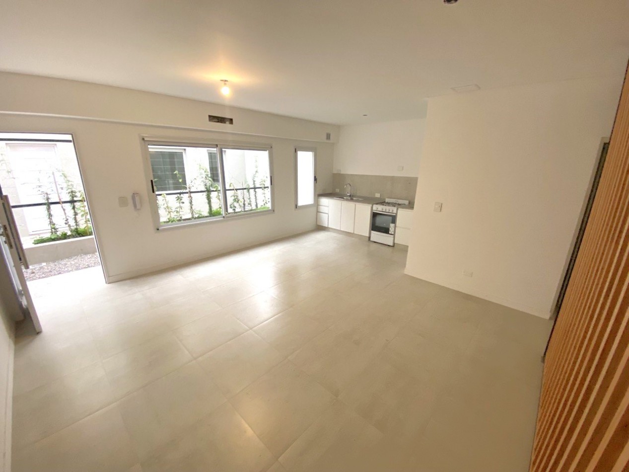 Duplex en venta en Castelar - 4 ambientes - A ESTRENAR!
