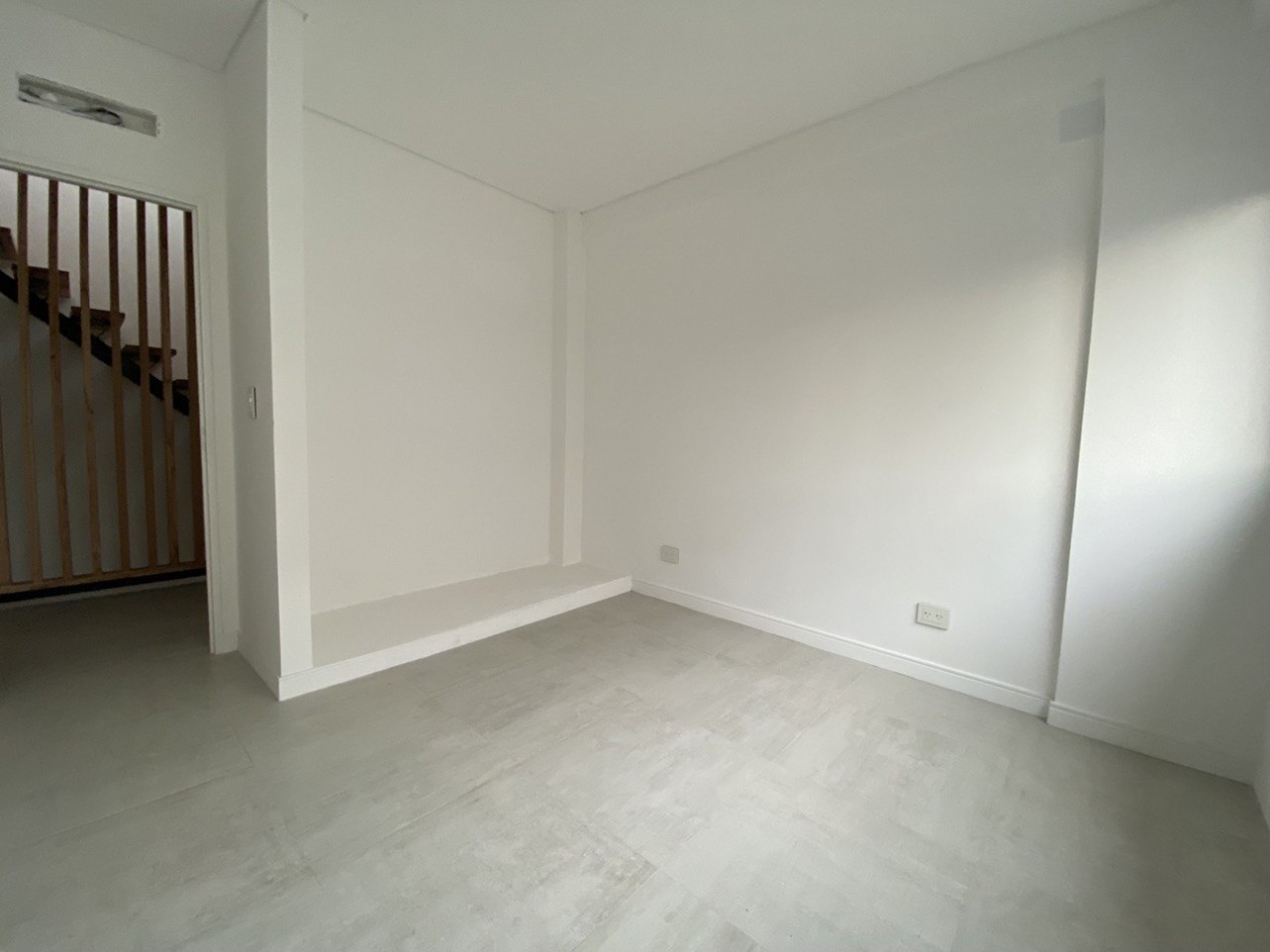 Duplex en venta en Castelar - 4 ambientes - A ESTRENAR!